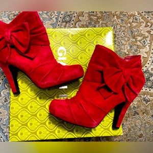 Gianni Bini Booties
